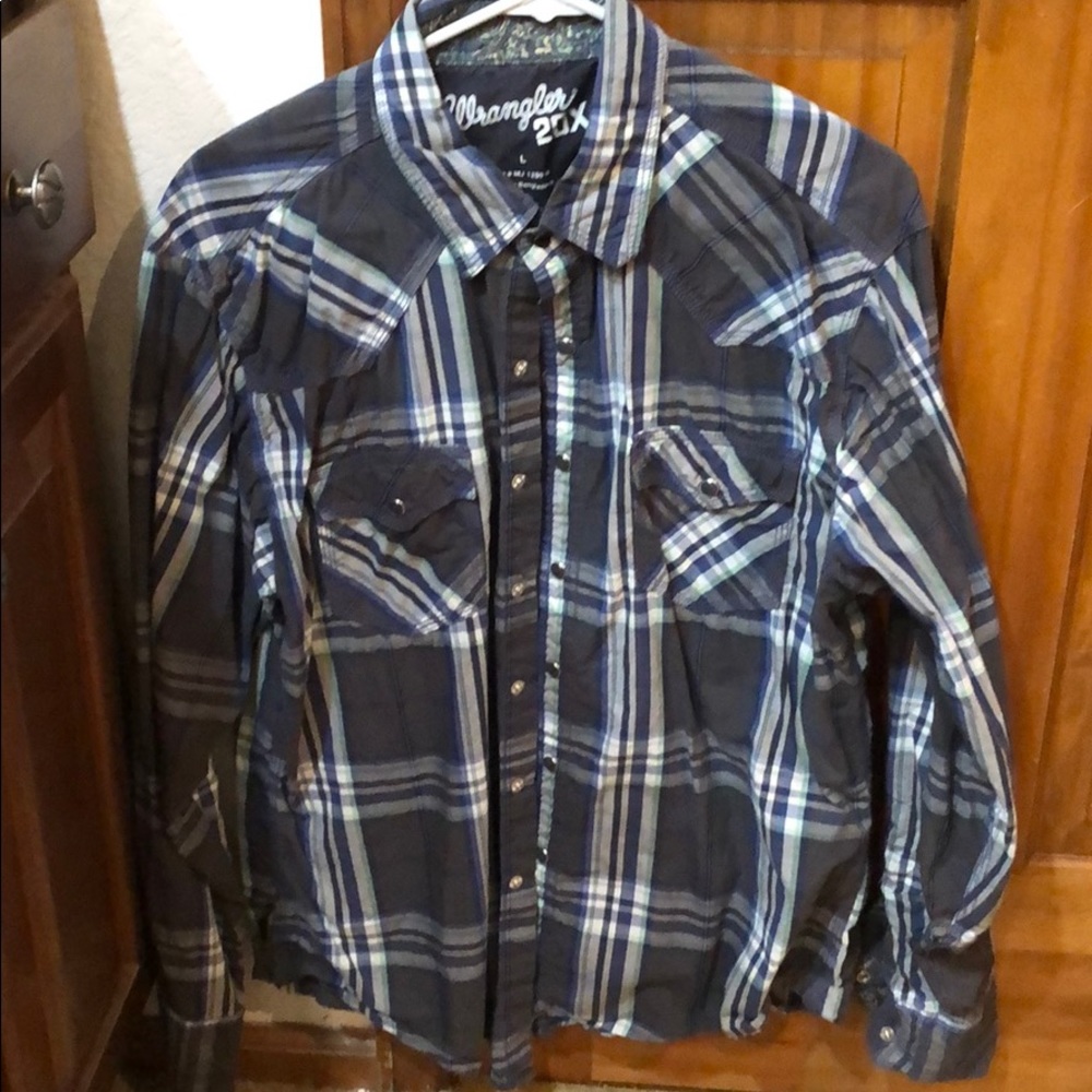 Wrangler pearl snap